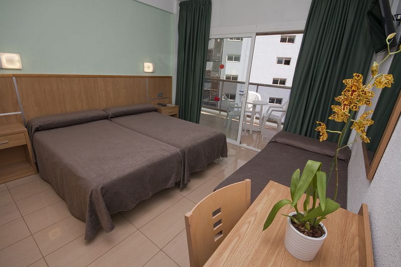 Hotel Perla Μπένιντορμ Εξωτερικό φωτογραφία