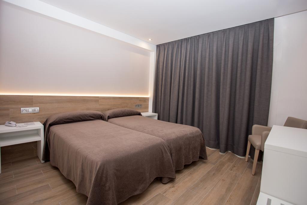Hotel Perla Μπένιντορμ Εξωτερικό φωτογραφία