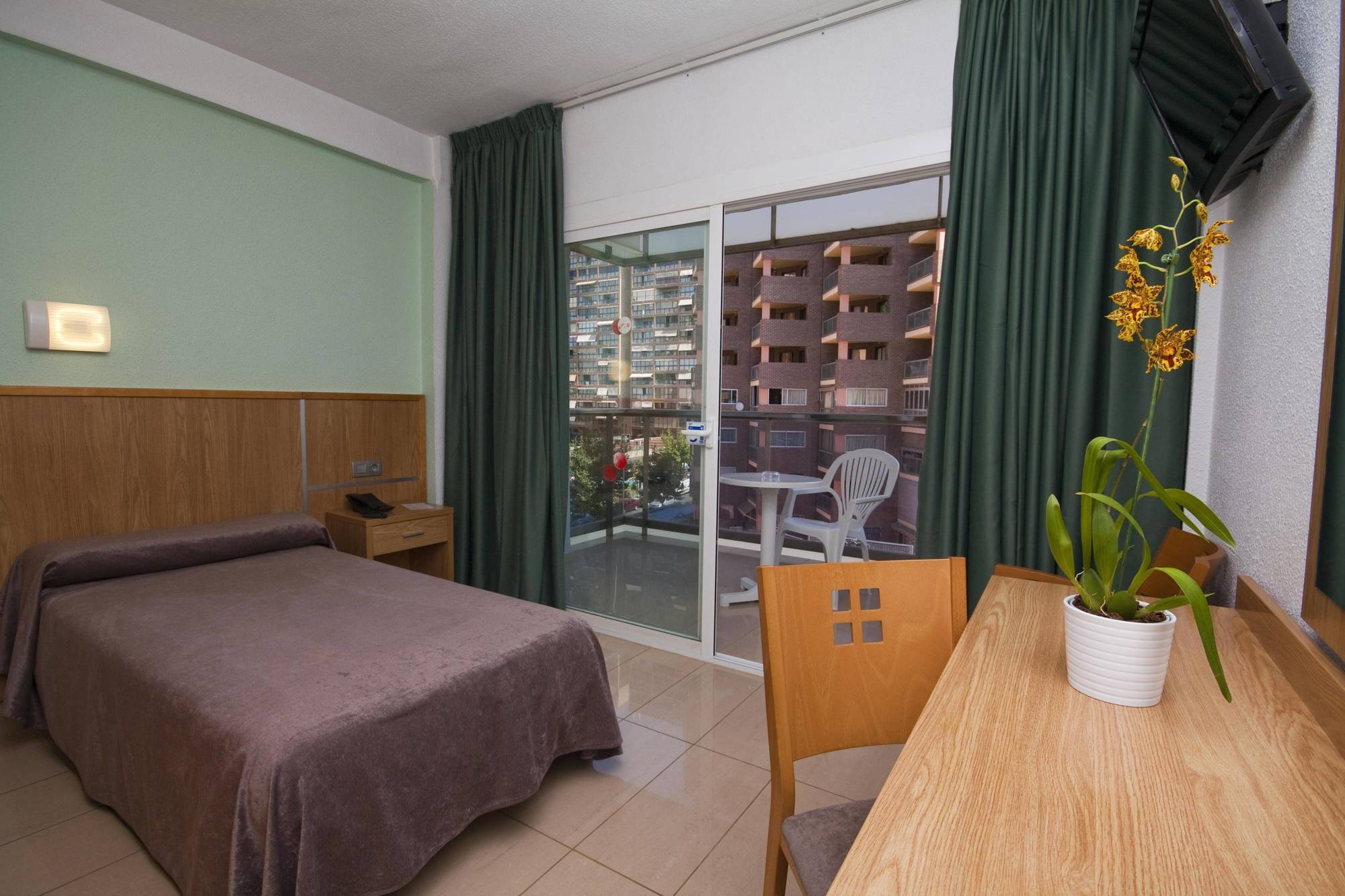 Hotel Perla Μπένιντορμ Εξωτερικό φωτογραφία